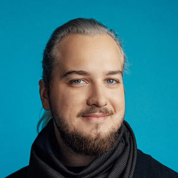 Portrait picture of Peter Švihra