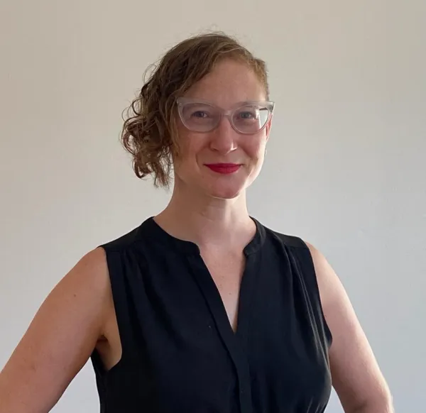 Valeria Vegh Weis Valeria Vegh Weis