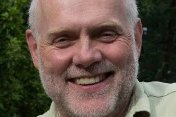 Portrait picture of Klaus J. Puettmann